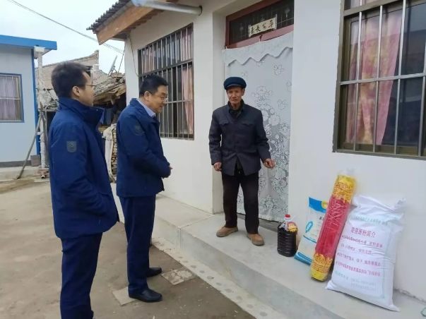 乐鱼·体育页面官方网站-乐鱼online(中国)
深入帮扶村开展春节慰问(图2) 乐鱼·体育页面官方网站-乐鱼online(中国)
深入帮扶村开展春节慰问(图2)