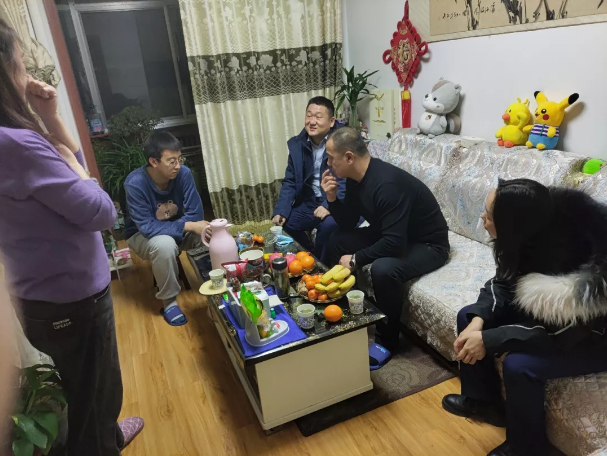 关爱员工冷暖 传递组织温情——乐鱼·体育页面官方网站-乐鱼online(中国)
组织开展员工家访活动(图2)