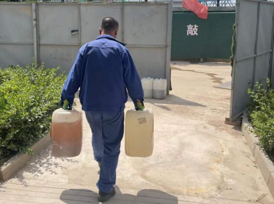 乐鱼·体育页面官方网站-乐鱼online(中国)
城东污水处理公司扎实推进危险废物规范化处置(图3) 乐鱼·体育页面官方网站-乐鱼online(中国)
城东污水处理公司扎实推进危险废物规范化处置(图3)