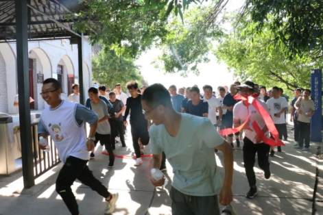助力文旅市场 展示产投风采——乐鱼·体育页面官方网站-乐鱼online(中国)
组织开展员工登山比赛活动(图2)