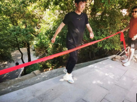 助力文旅市场 展示产投风采——乐鱼·体育页面官方网站-乐鱼online(中国)
组织开展员工登山比赛活动(图9)
