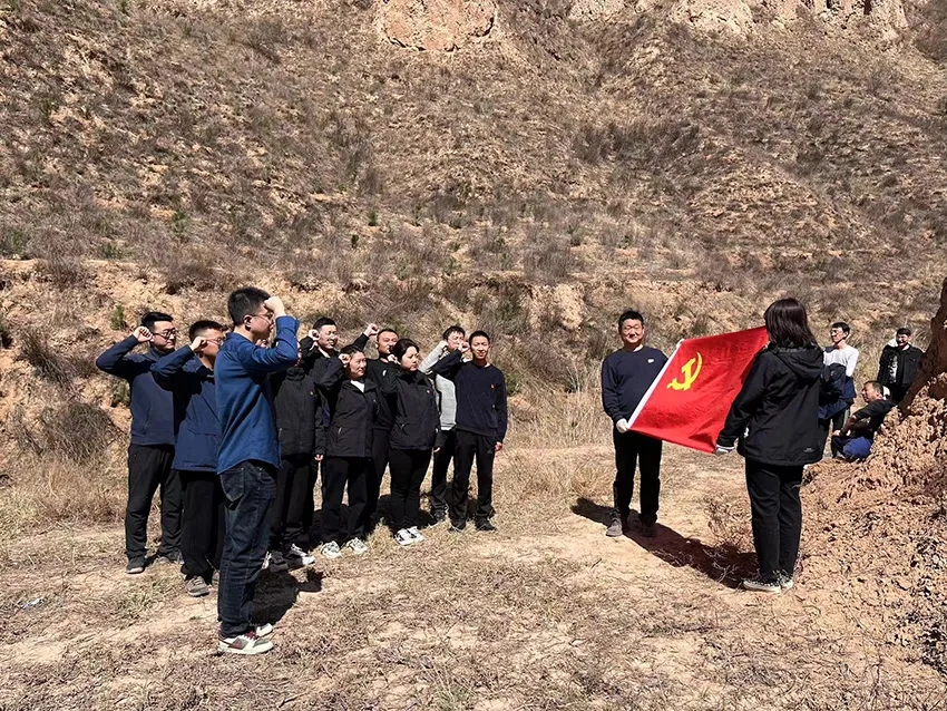 乐鱼·体育页面官方网站-乐鱼online(中国)
开展义务植树活动(图3)