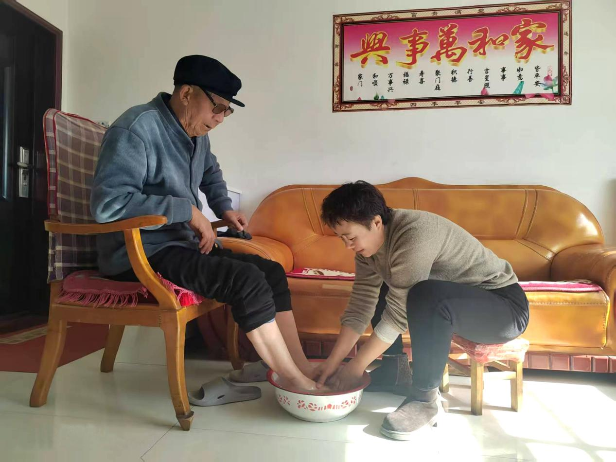 中共乐鱼·体育页面官方网站-乐鱼online(中国)
委员会关于对2024年度“产投榜样”进行公示的公告(图5) 中共乐鱼·体育页面官方网站-乐鱼online(中国)
委员会关于对2024年度“产投榜样”进行公示的公告(图5)